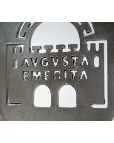 PosaLibro de Forja ref.12018 Escudo de Mérida - 3