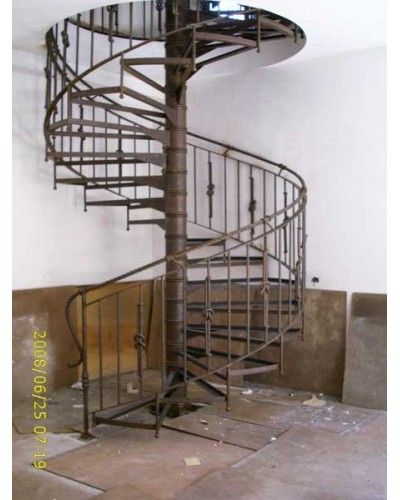 Escalera de caracol de forja ref.10201
