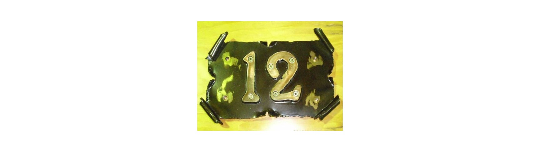 Herrajes de Forja-Numeros en forja de diseño o tradicional